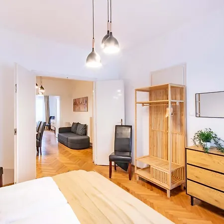 Apartment Balcony - View To River - Comfy Budapest