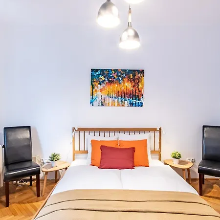 Apartman Balcony - View To River - Comfy