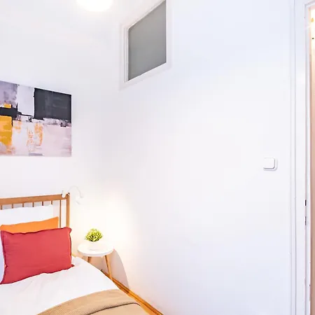 Balcony - View To River - Comfy Apartment Budapest